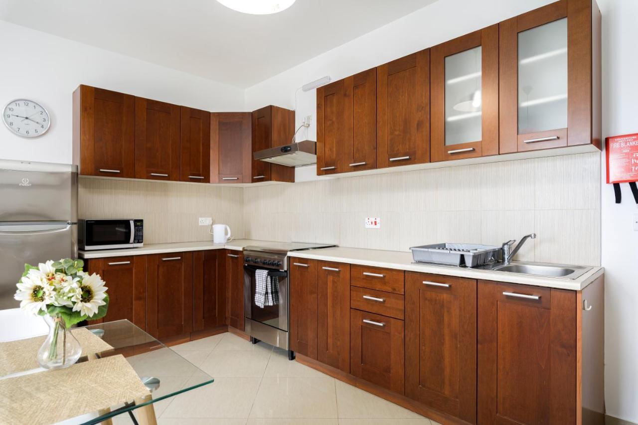 Hilltop Apartments - Stylish Comfort Living Close To The Sea, Bugibba St. Paul's Bay Exterior foto